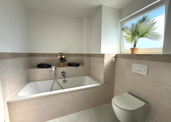 Wh 10 Апартаменты *